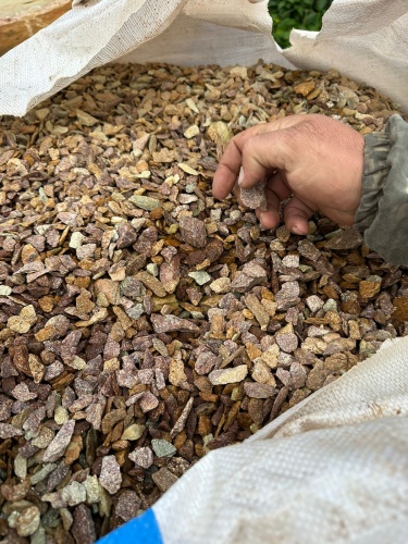 Златолит персиковый декоративная каменная крошка купить в Симе