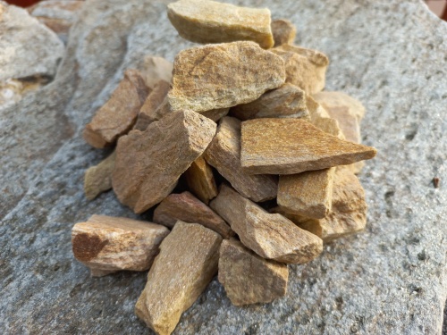 Златолит жёлтый декоративная каменная крошка купить в Симе