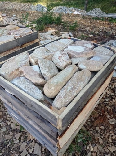 Златолит жёлтый, жёлто-зелёный глыбки и валуны для ланшафтного дизайна купить в Симе