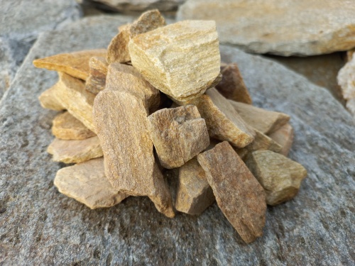 Златолит жёлтый декоративная каменная крошка купить в Симе