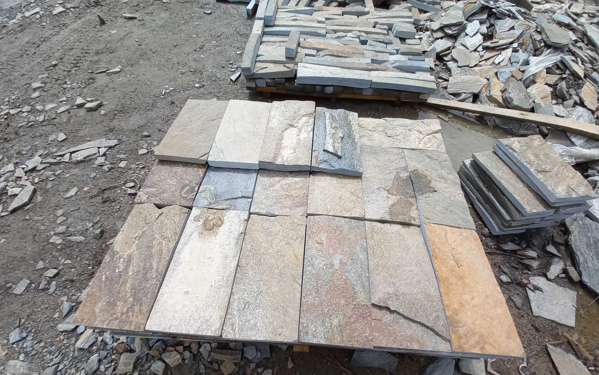 Плитка пилёная златолит Уральский для фасада купить в Симе